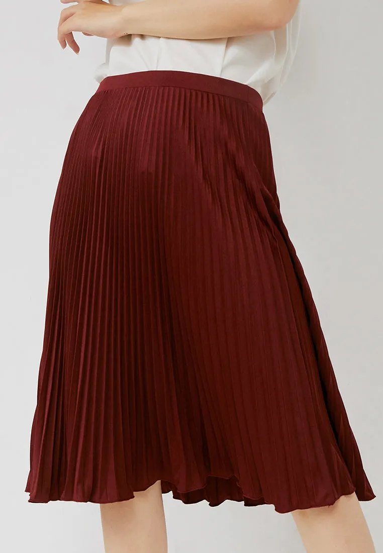 Basic Pleated Skirt Maroon