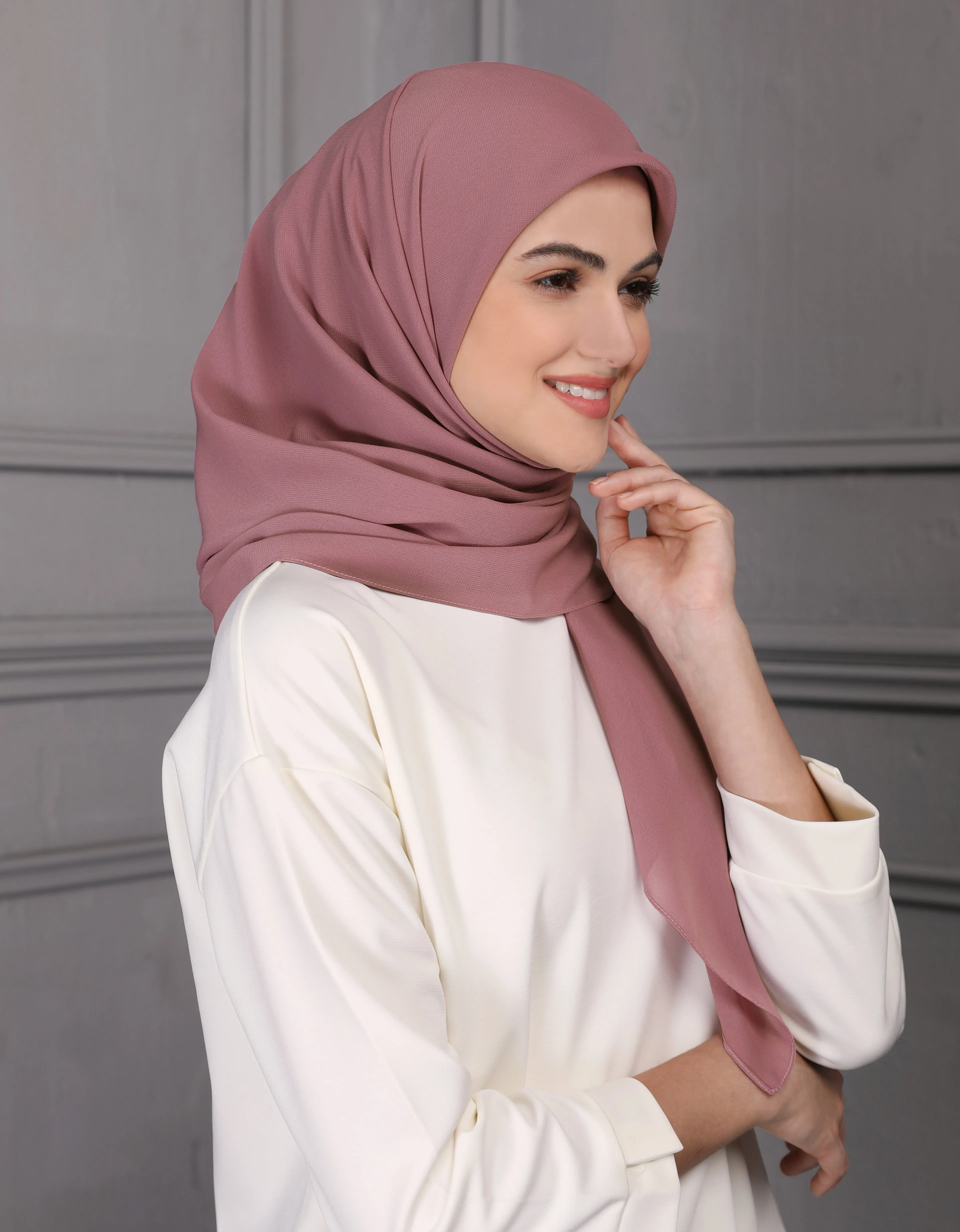 EMANI SQUARE SCARF (CHAMPAGNE BLUSH)