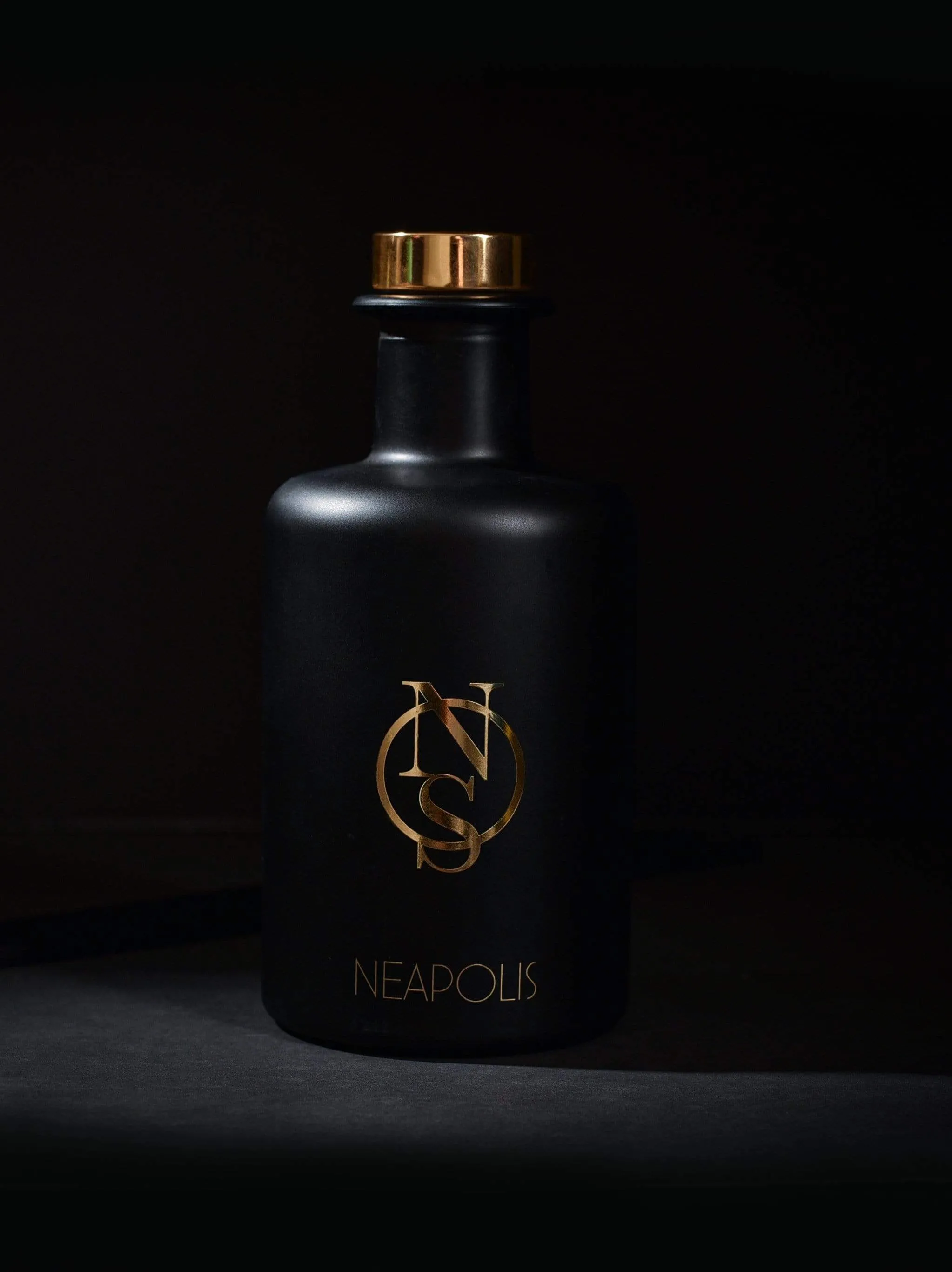 Neapolis Luxury Oud Lounge Diffuser