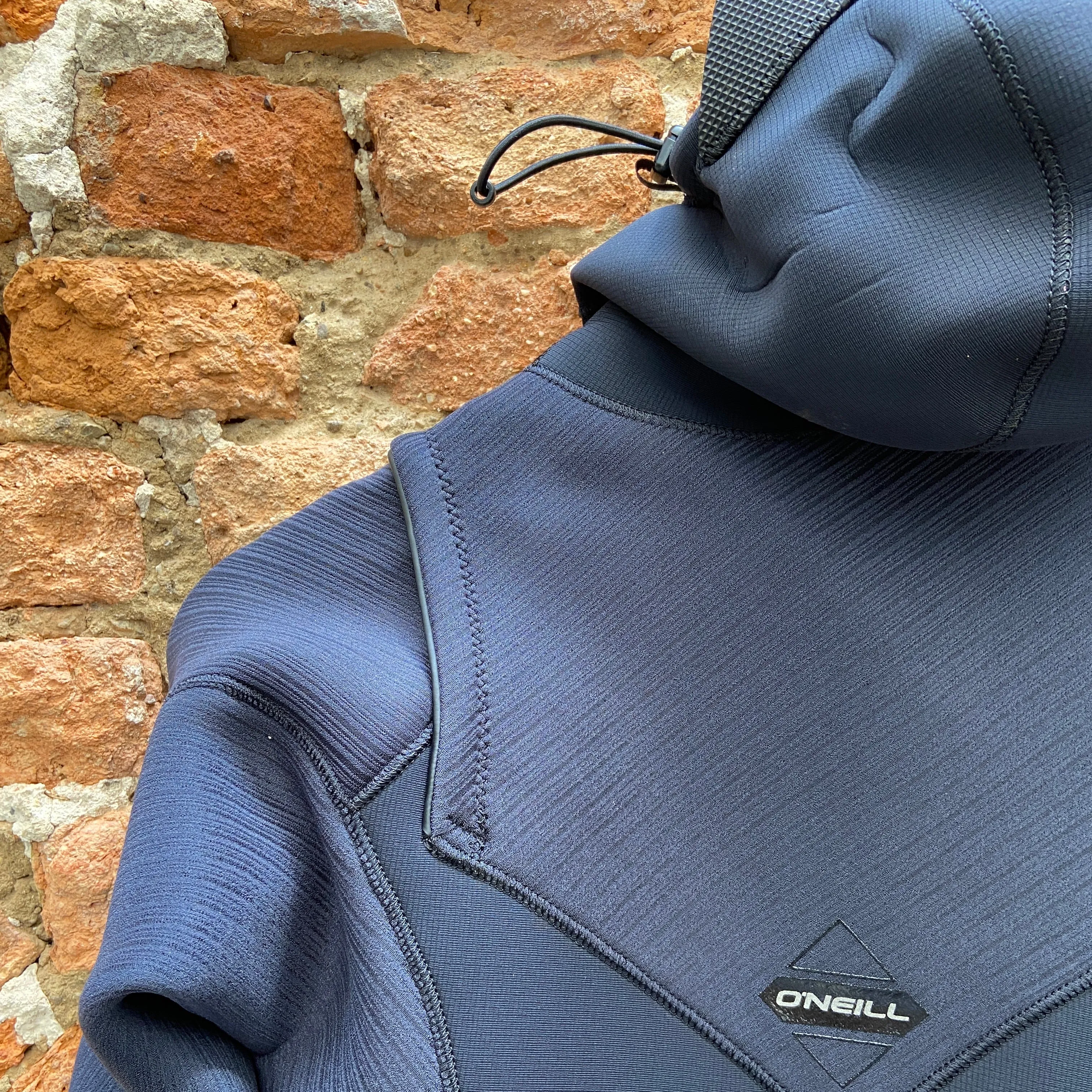 O'NEILL  HYPERFREAK 4/3  CHEST ZIP HOODED
